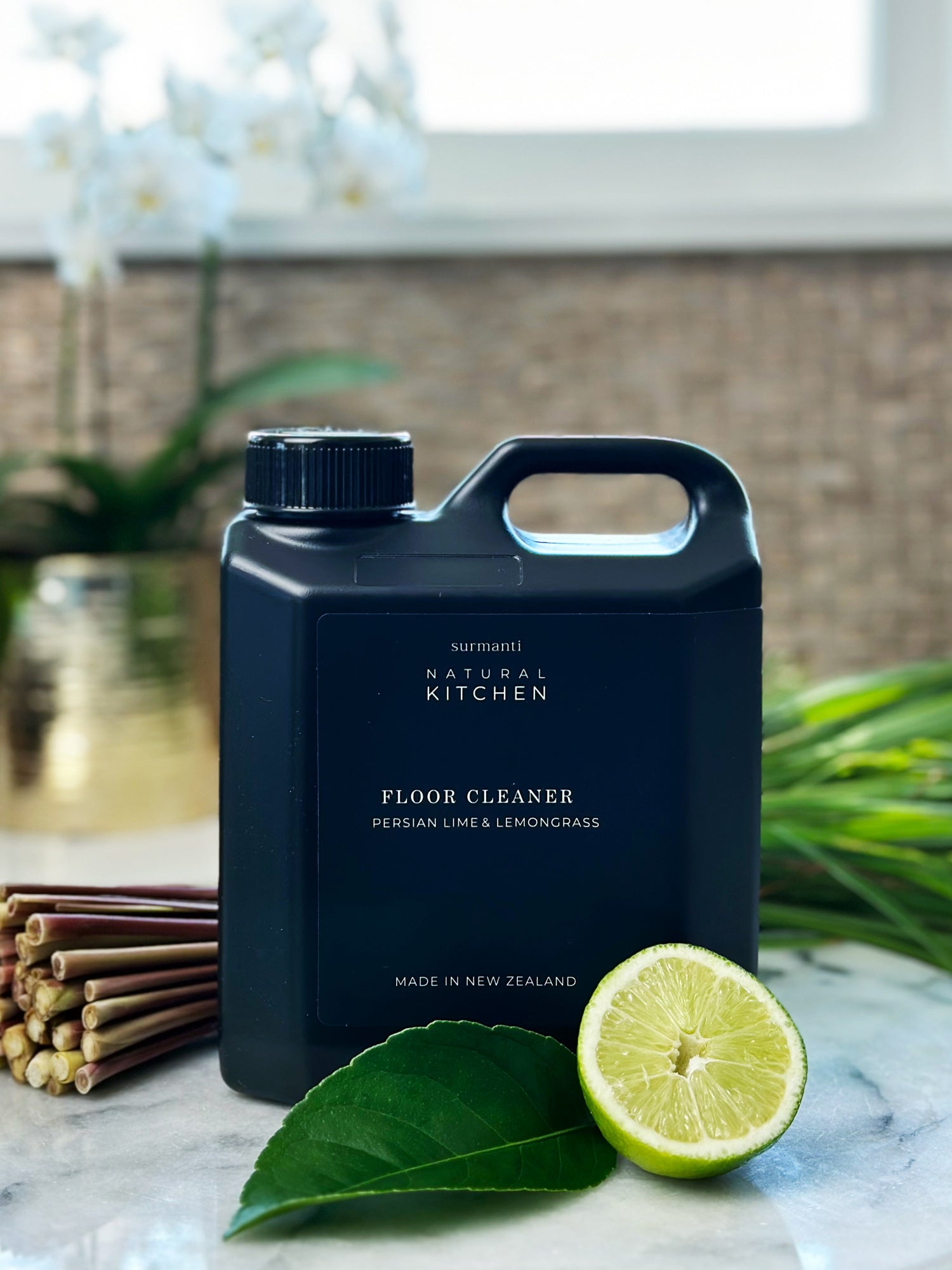 Natural Floor Cleaner (1 litre) - Persian Lime & Lemongrass - Non-Toxic Kid & Pet Friendly - Surmanti - Made In New Zealand